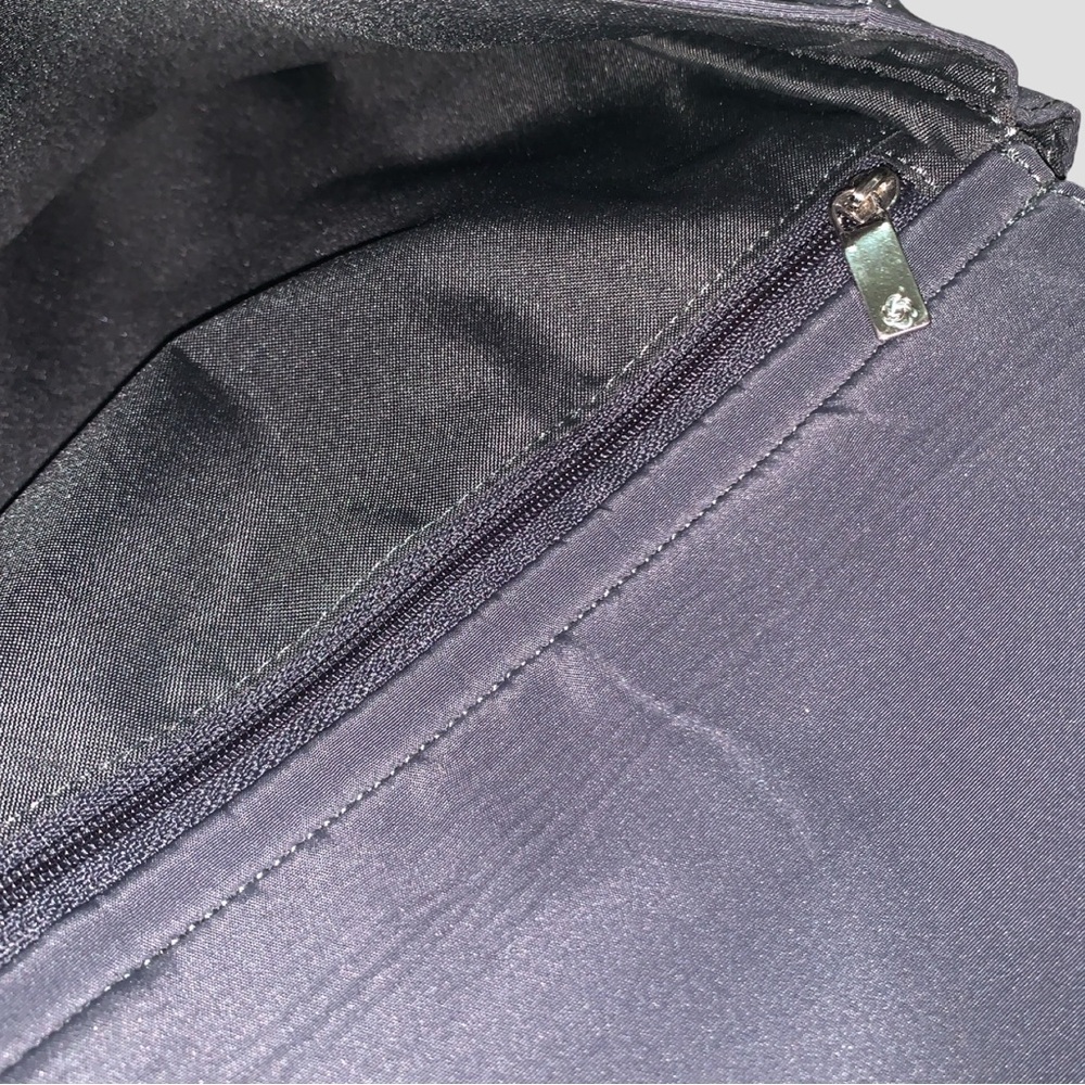 Samsonite Crossbody Travel tablet Nylon Bag Gray With Pockets And Magnetic Snap - Picture 5 of 8